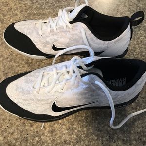 Men’s 8.5 Nike Hyperdiamond Cleats